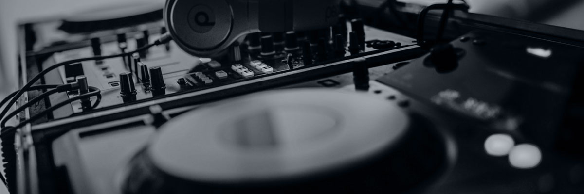 How to pick the right artist name and why it’s important